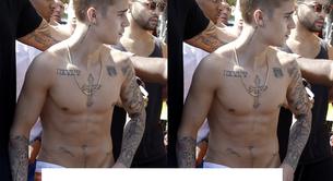 Justin Bieber desnudo, enseña el pubis tras bajarse el bañador