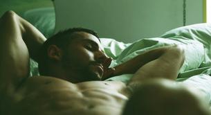 El modelo Simone Lucioli desnudo en sus últimas fotos