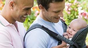 Un estudio confirma que los padres gays invierten más dinero en sus hijos
