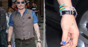 Los hombres también se pintan las uñas