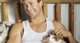 Chris Hemsworth calienta la Navidad en 'Vanity Fair'