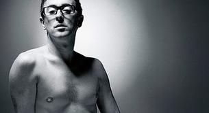 Alan Cumming desnudo en la portada de su nuevo disco
