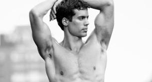 Hombres desnudos integrales en 'High Line Nudes'