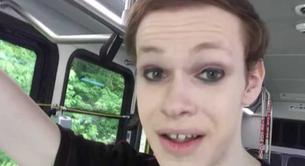 Echan a un hombre de un autobús por "parecer gay"