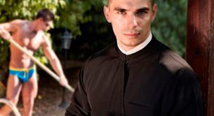 Se estrena 'Amores Santos', el documental de curas gays manteniendo cibersexo