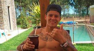 El futbolista Marcos Rojo desnudo integral en sus fotos filtradas