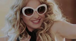 Vídeo de 'Me Quema' de Paulina Rubio y bochornosa actuación en los Premios Telehit