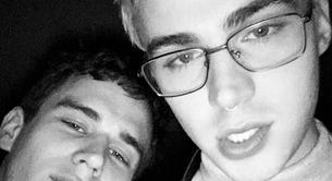 Miles Heizer y Brandon Flynn de '13 Reasons Why', actores gays y pareja en la vida real