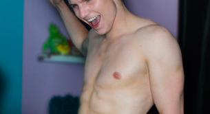 El youtuber Branden Sholtzy desnudo y teniendo sexo gay