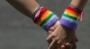 Una columnista deja en evidencia a una mujer homófoba