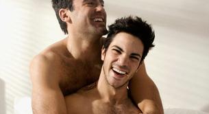Un estudio indica que los heteros en "bromances" se besan y hacen la cucharita