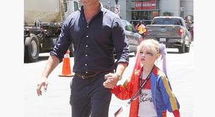 Liev Schreiber se lleva a su hijo vestido de Harley Quinn a la Comic Con