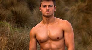 El instagramer Max Small desnudo y teniendo sexo gay