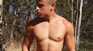 El instagrammer Alam Wernick desnudo metiéndose un dildo