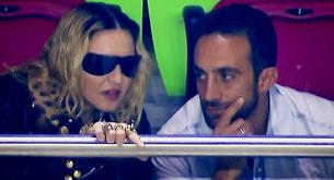 Madonna va al fútbol con un hombre demasiado atractivo
