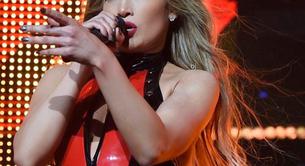 Jennifer López canta 'Quiero Dinero', nuevo single con Cardi B