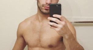 Kevin Baker desnudo, el youtuber musculoso