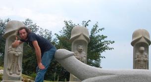 El asombroso Parque del Pene en Corea, lleno de penes gigantes