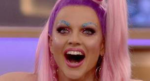 Courtney Act gana Celebrity Big Brother y hace historia