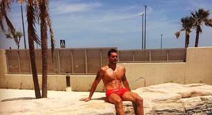 Alberto Botía desnudo, el futbolista español novio de Eleni Foureira