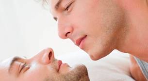 Hechizos de amor gay: rituales mágicos para seducir a hombres heterosexuales