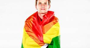 El futbolista Collin Martin sale del armario