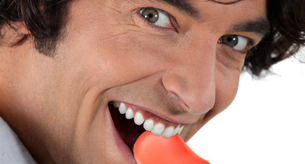 5 consejos para comer penes y hacerle retorcerse de placer