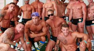 Masturbación en grupo, moda entre gays y heteros