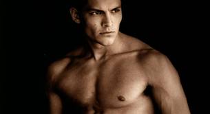 Nicholas Gonzalez desnudo integral, el chulazo de 'The Good Doctor'
