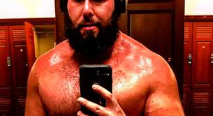 Mike Parrow desnudo, el luchador gay más morboso