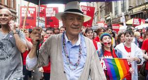 Ian McKellen ayudó a reducir la edad de consentimiento gay en el Reino Unido