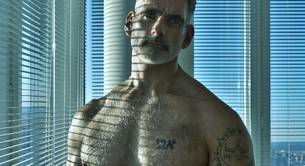 Las 6 ventajas de salir con un gay maduro