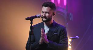 Calum Scott: Escribir música me ayudó a abrazar mi sexualidad