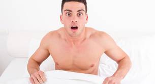 Chico hetero prueba el sexo anal por primera vez y acaba en desastre