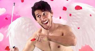 El YouTuber Markiplier desnudo en un calendario desnudo de sí mismo