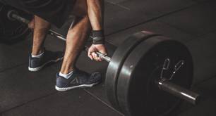 Críticas por prohibir deportistas trans en levantamiento de pesas