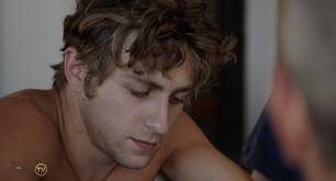 Estrella porno gay revela que su padre abusaba sexualmente de él