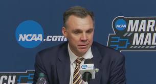 Entrenador usa insulto homófobo con un jugador y le sale el tiro por la culata