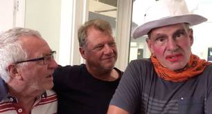 Sam Newman, criticado por vídeo "asqueroso" que se burla de las mujeres trans