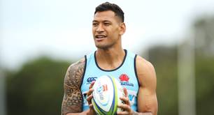 El deportista homófobo Israel Folau amenaza con dejar el rugby para dedicarse a Dios