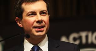 Pete Buttigieg a Mike Pence: "Mi matrimonio gay me ha acercado a Dios"