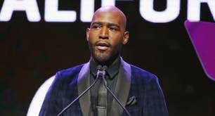 Karamo Brown avanza el especial de 'Queer Eye' en Japón