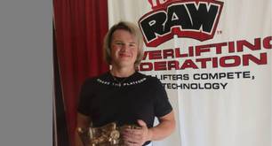 La levantadora de pesas Mary Gregory, descalificada por ser trans