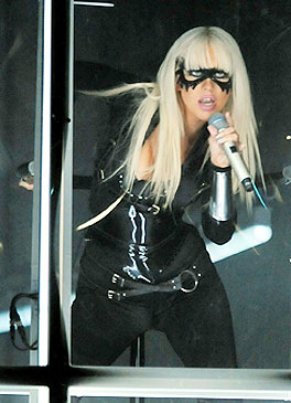 Christina Aguilera Keeps Getting Better Vma - Christina Aguilera ...